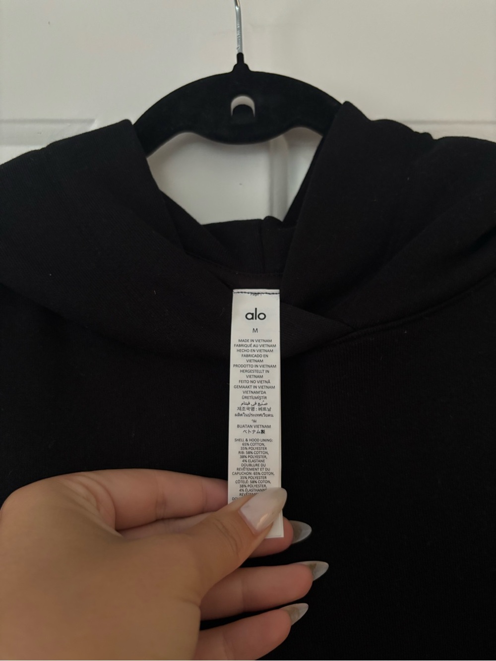 ALO Yoga Black Cropped Hoodie - Lightweight Pullover - Size M - Like New - Picture 8 of 8